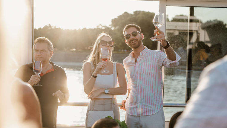 Pezsgő nyáresti élmény a Dunán - 10 stand, amit mindenképp látogass meg a River Night-on! Pezsgő nyáresti élmény a Dunán - 10 stand, amit mindenképp látogass meg a River Night-on!