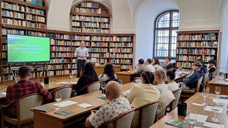 „A bor kultúra, élmény és felelősség” „A bor kultúra, élmény és felelősség”